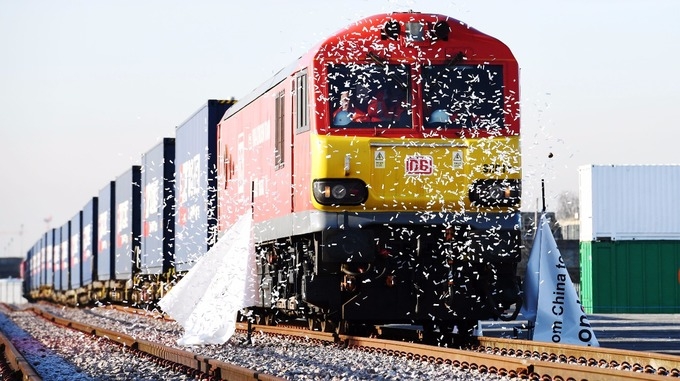 Prvi teretni voz na relaciji Kina-Velika Britanija stigao u London! (FOTO/VIDEO)