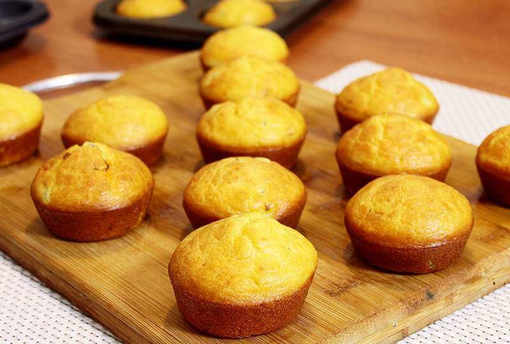Kukuruzni muffini sa svježim sirom