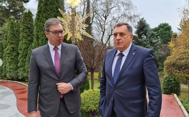 Dodik protiv Vučića
