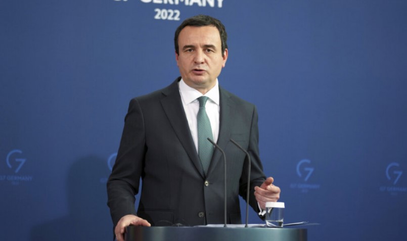 Kurti: Ako KFOR neće da ukloni barikade, mi ćemo to uraditi