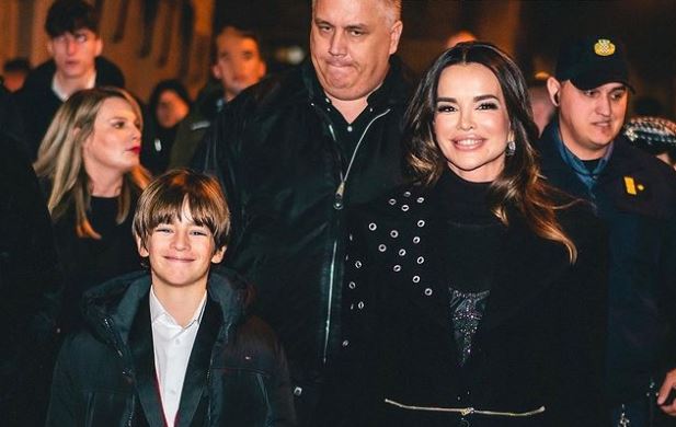 Severina nije krila sreću: Na novogodišnji nastup ispratio je sin Aleksandar