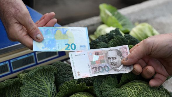 Hrvatska nakon potpunog prelaska na euro: Građanima smetaju kovanice, cijene još uvijek preračunavaju u kunama