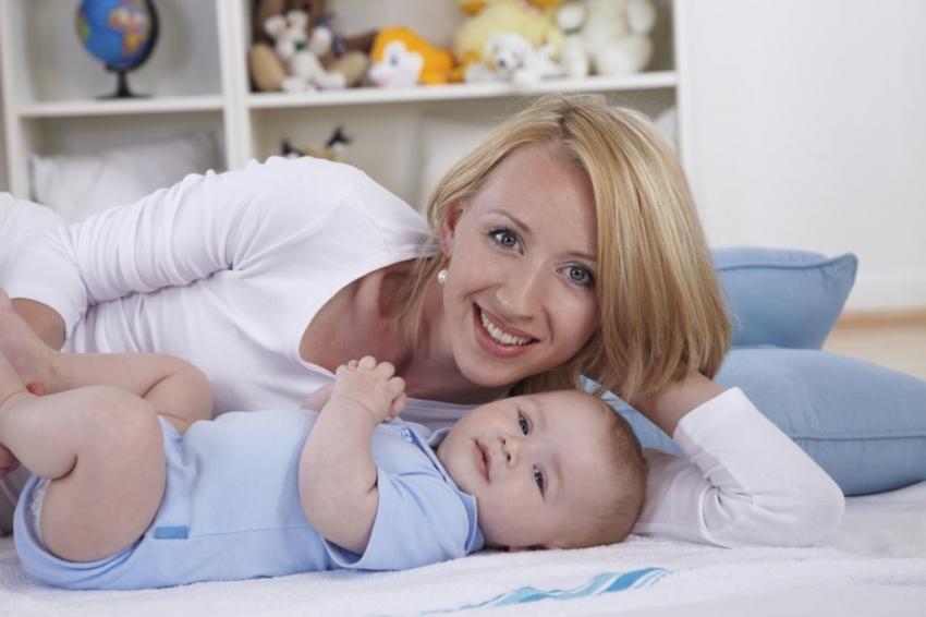 Brzo mršanje slavnih mama izaziva pritisak i na obične žene?