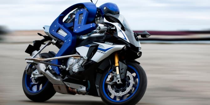 Zaboravite na Robocopa, Yamaha je napravila Motobota