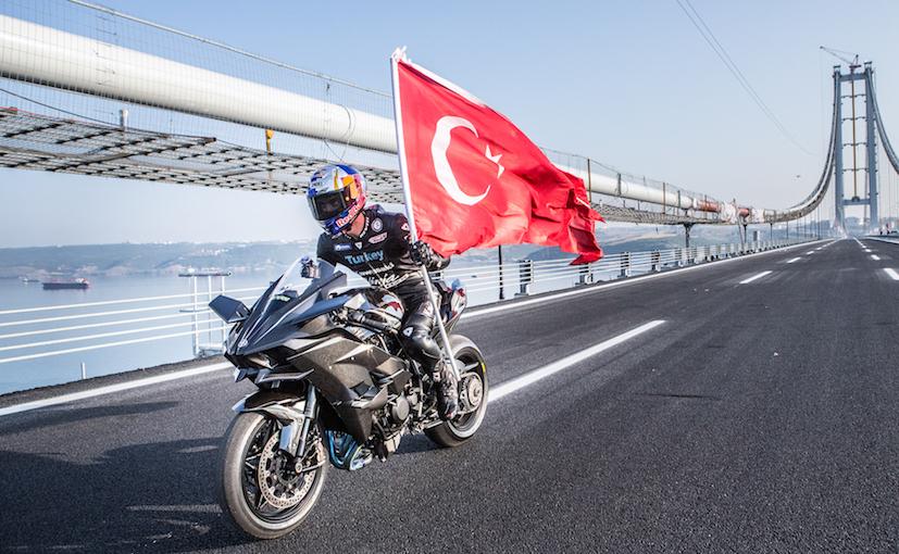 VOŽNJA STOLJEĆA Turski motociklista jurio 400 km/h!