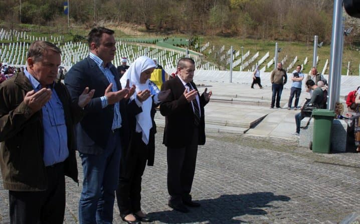 U Potočarima obilježena 14. godišnjica prvog ukopa žrtava genocida