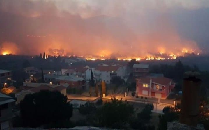 Vatra u Splitu stavljena pod kontrolu: Grad je odbranjen, najgore je prošlo