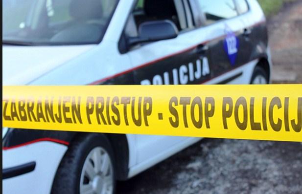 Tuzla: Sudarili se autobus i automobil