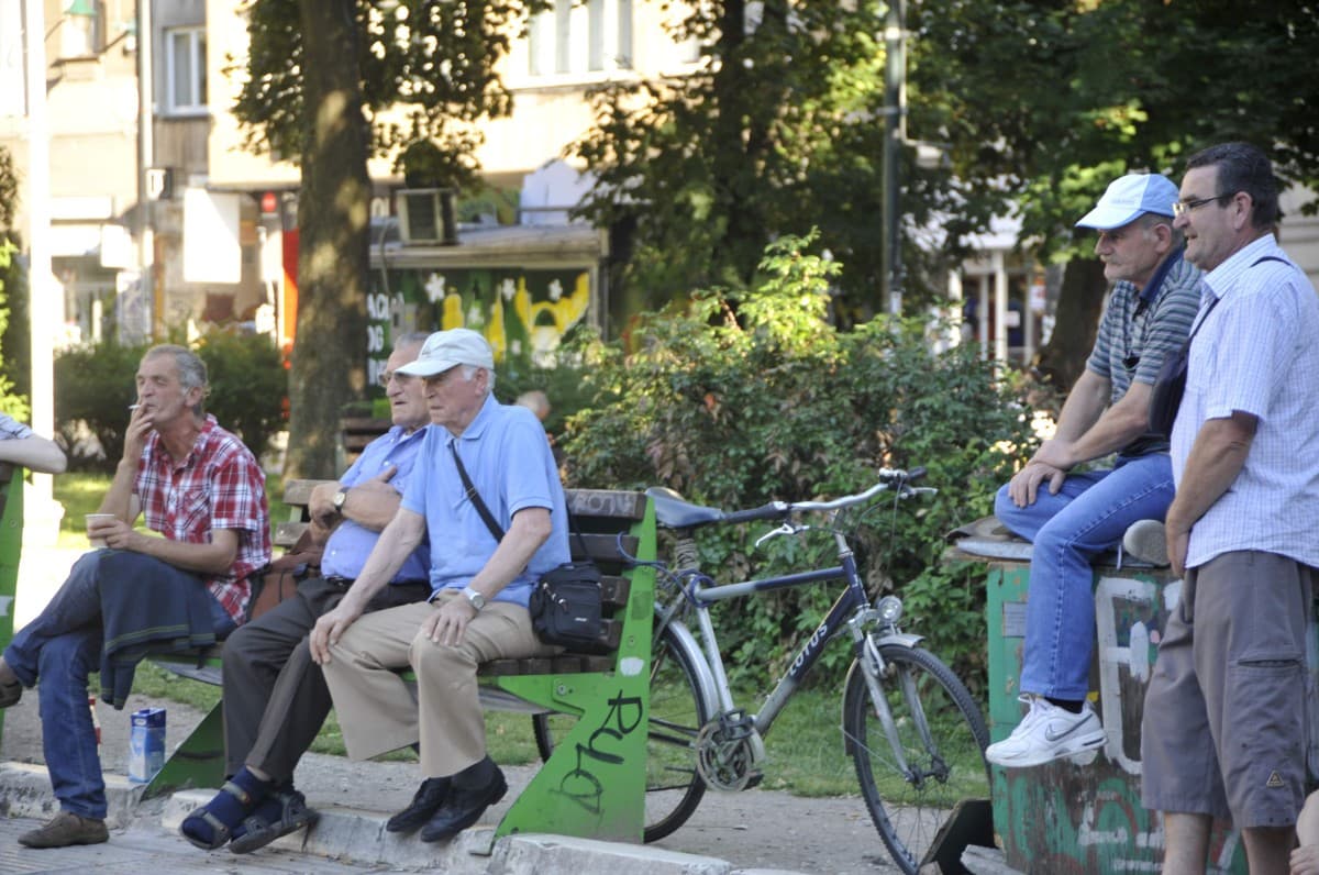 Penzionerima godinama penzije iste, a troškovi života rastu - Avaz