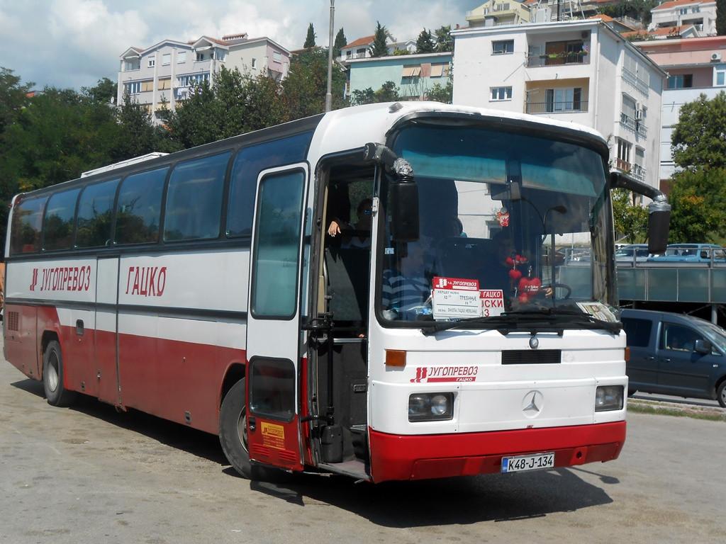 Zapalio se autobus sa putnicima iz Hercegovine