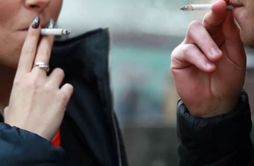 Split: Podvodio maloljetnicu za cigarete i marihuanu