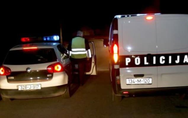 Težak udes kod Žepča: U saobraćajnoj nesreći povrijeđene tri osobe