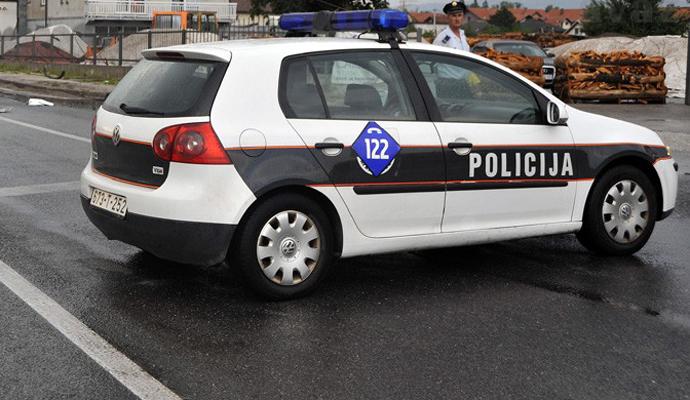 Buča Potok: Sudar kombija i Citroena, jedna osoba povrijeđena
