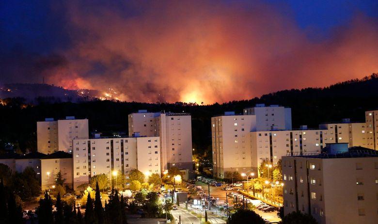 Hiljade ljudi zarobljeno na francuskim kolodvorima zbog požara