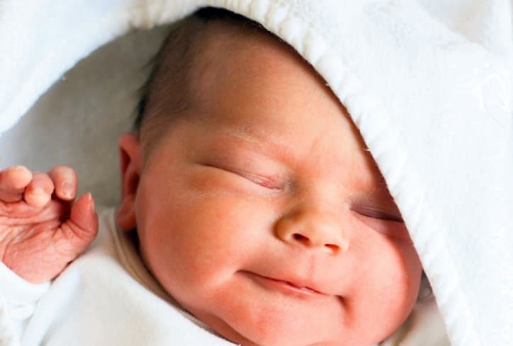 Da, bebe i ovo rade: Sedam činjenica koje mogu iznenaditi roditelje!