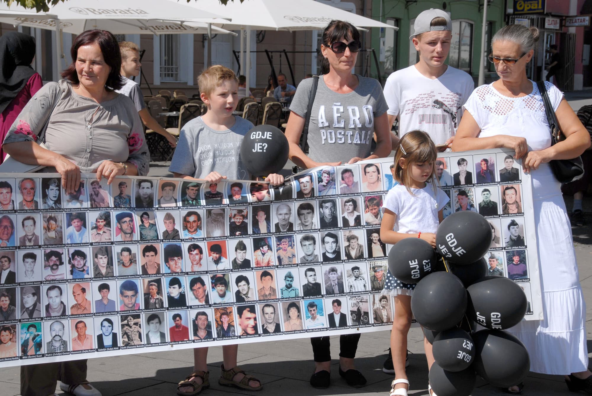 Tuzla: Mirnim protestom obilježen Međunarodni dan nestalih osoba