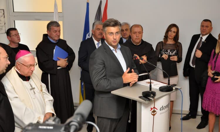 Plenković: Kod projektovanja Pelješkog mosta Hrvatska izašla ususret BiH, brodovi će imati nesmetan prolaz u Neum