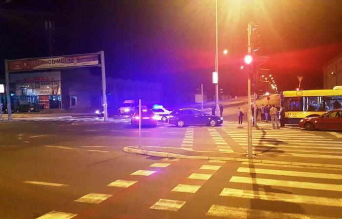 Haos u Beogradu: Policija s dugim cijevima blokirala sve puteve, u toku potjera za Mercedesom