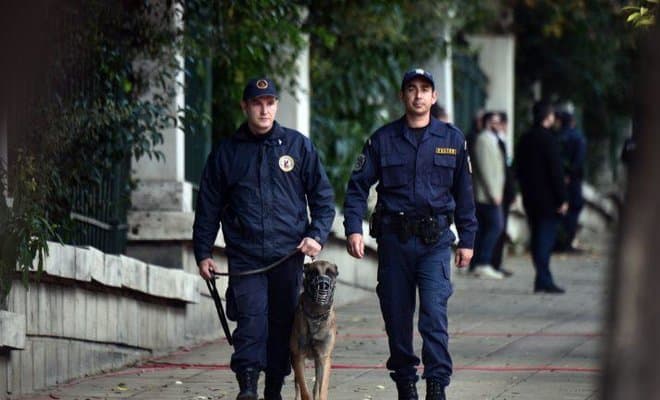 Uhapšen krijumčar sa 90 migranata u kamionu