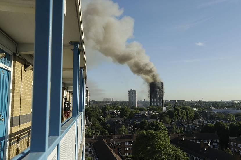 Procjene trajale mjesecima: U požaru u Londonu nastradala 71 osoba