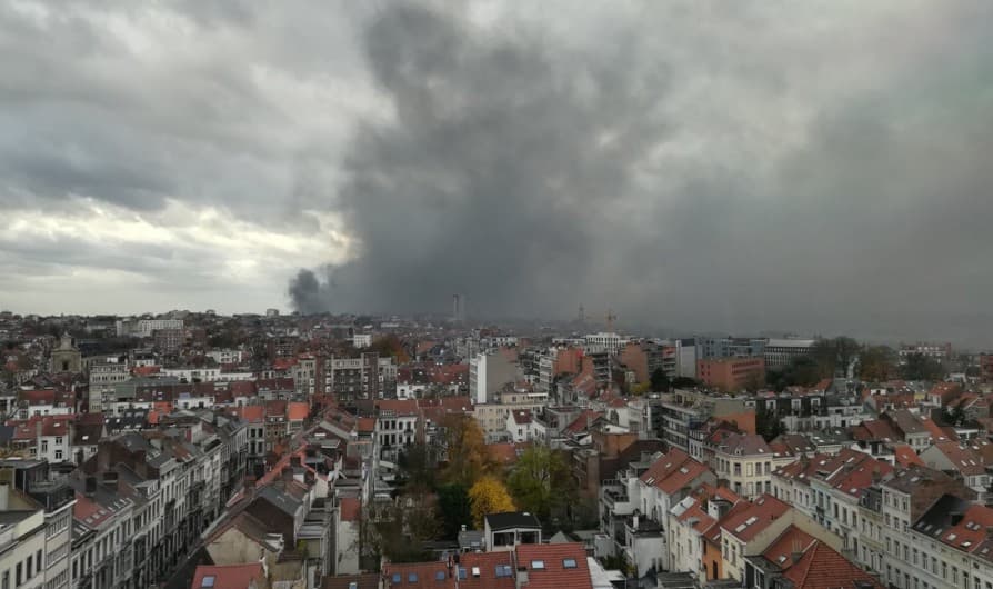 Požar u Briselu, stanovnici u panici zbog otrovnog dima