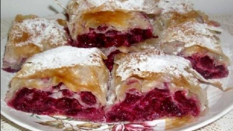 Pita sa višnjama kojoj nećete moći da odolite