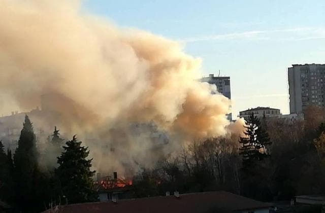 Požar u skladištu bugarske žandarmerije u Burgasu