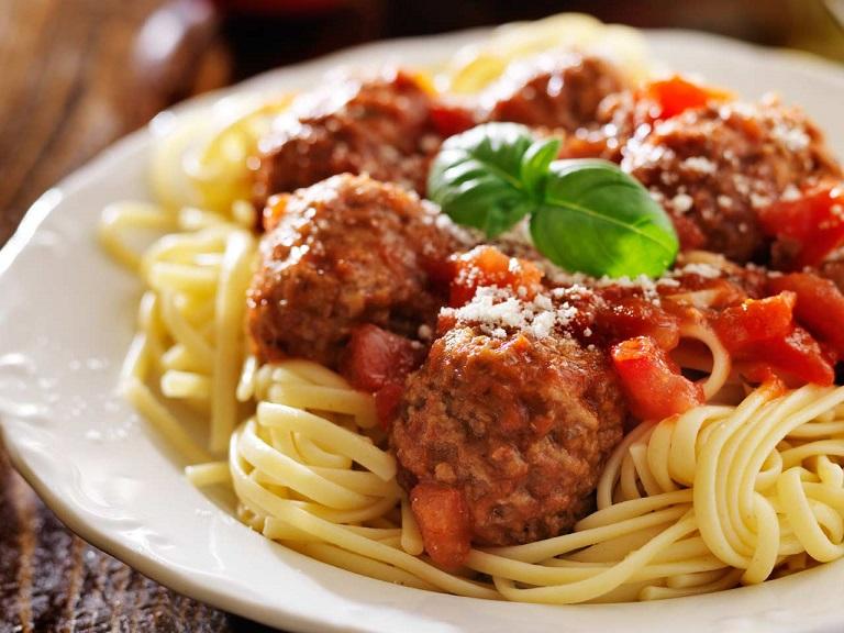 Italijanski klasik: Mesne okruglice u umaku od paradajza