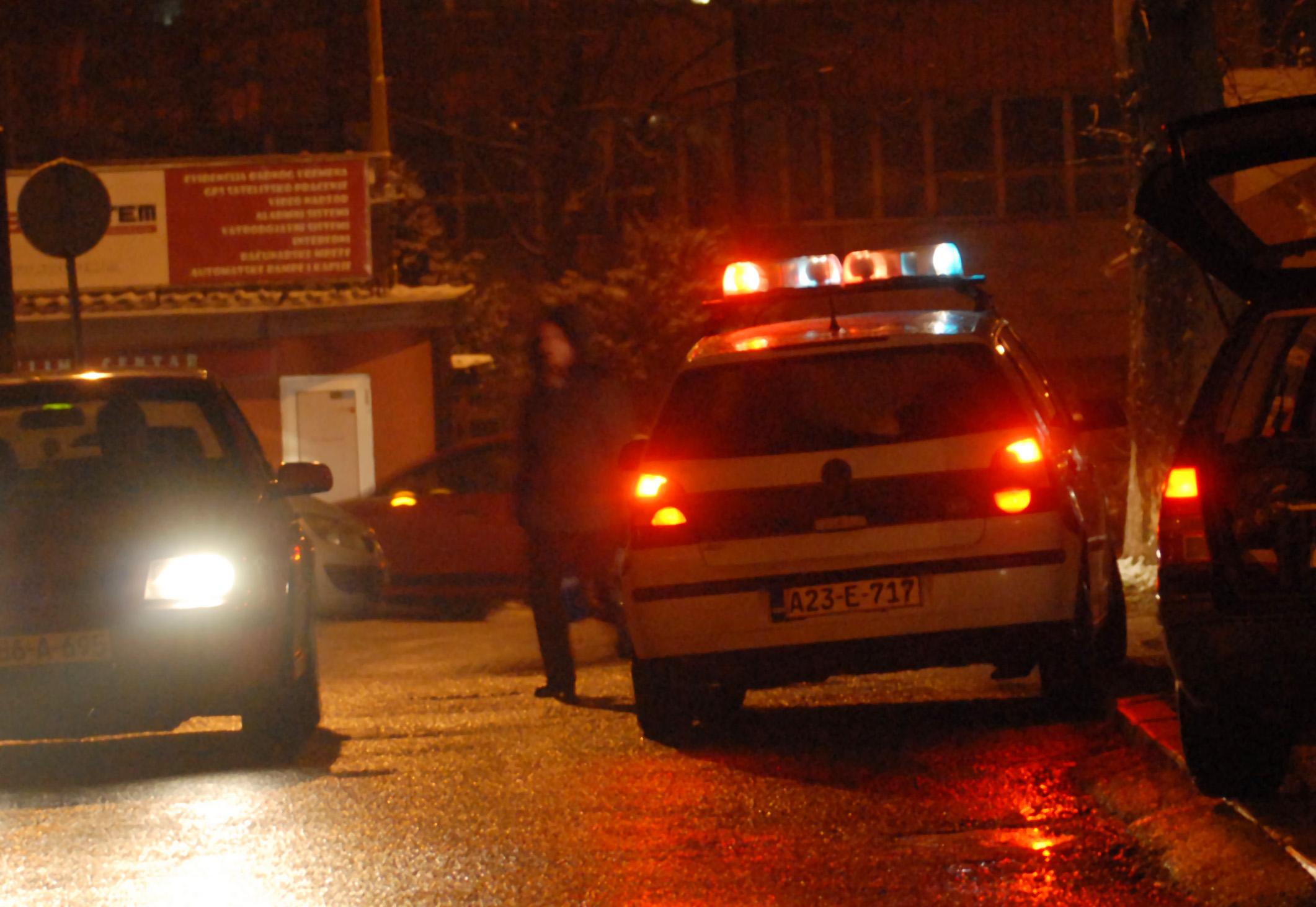 Tuzla: Automobilom pokosio dvije 18-godišnjakinje pa pobjegao, policija traga za vozačem