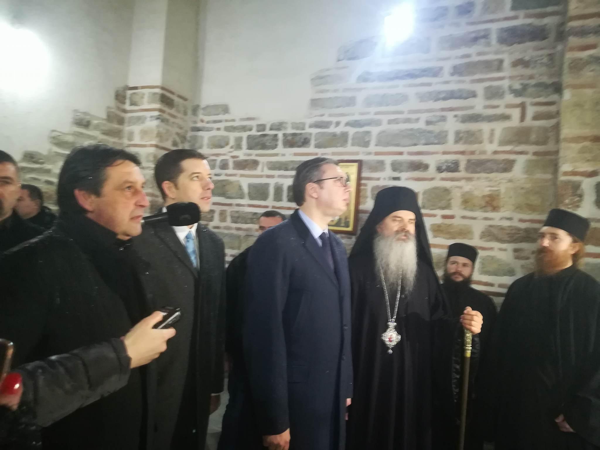 Vučić na Kosovu: Položio vijenac na mjestu ubistva Ivanovića i poslao poruke mira
