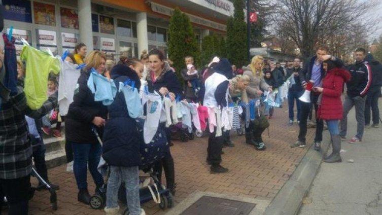 Nezaposlene majke u RS zatražile ocjenu ustavnosti Zakona o dječijoj zaštiti
