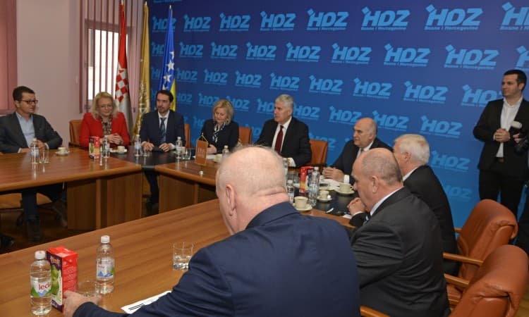 Dnevni avaz