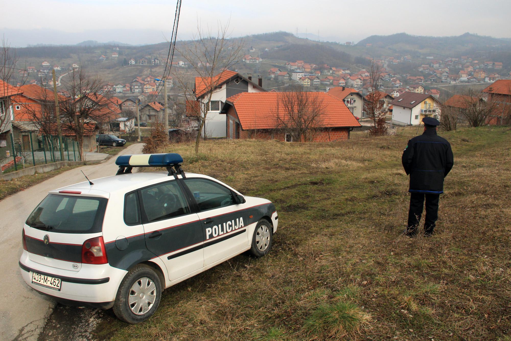 Pucnji iz vatrenog oružja uznemirili mještane tuzlanskog naselja Sarajac