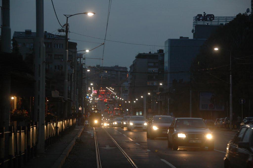 Beograd: Žena ispala iz autobusa