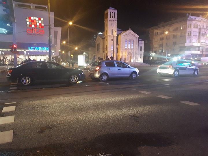 Saobraćajna nezgoda u sarajevskom naselju Marindvor, nema povrijeđenih
