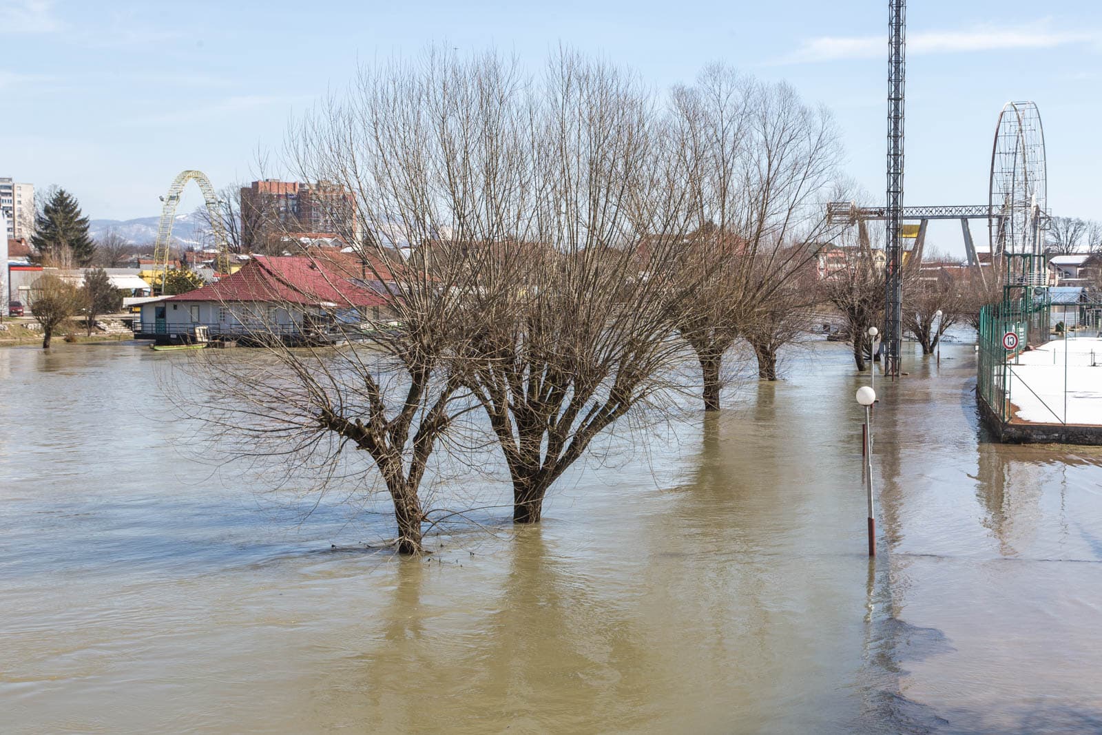 Sana u Prijedoru stagnira, u Bosanskoj Kostajnici vanredne mjere odbrane