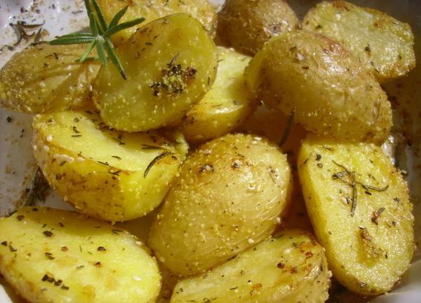 Krompir s prezlom: Zalogaji spolja hrskavi, unutra meki