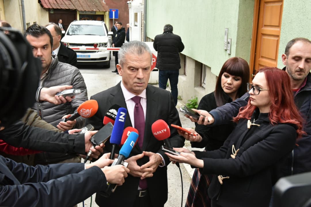 Na sastanku u Sarajevu četiri stranke imale identičan stav