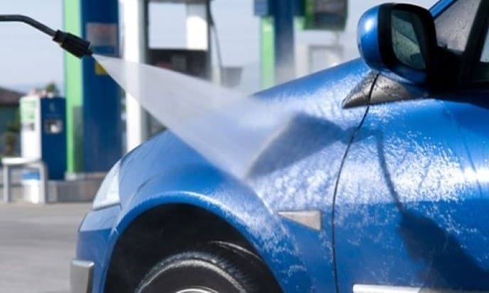 Vrijedno znati: Ovako ćete najbolje oprati svoj automobil nakon duge i hladne zime