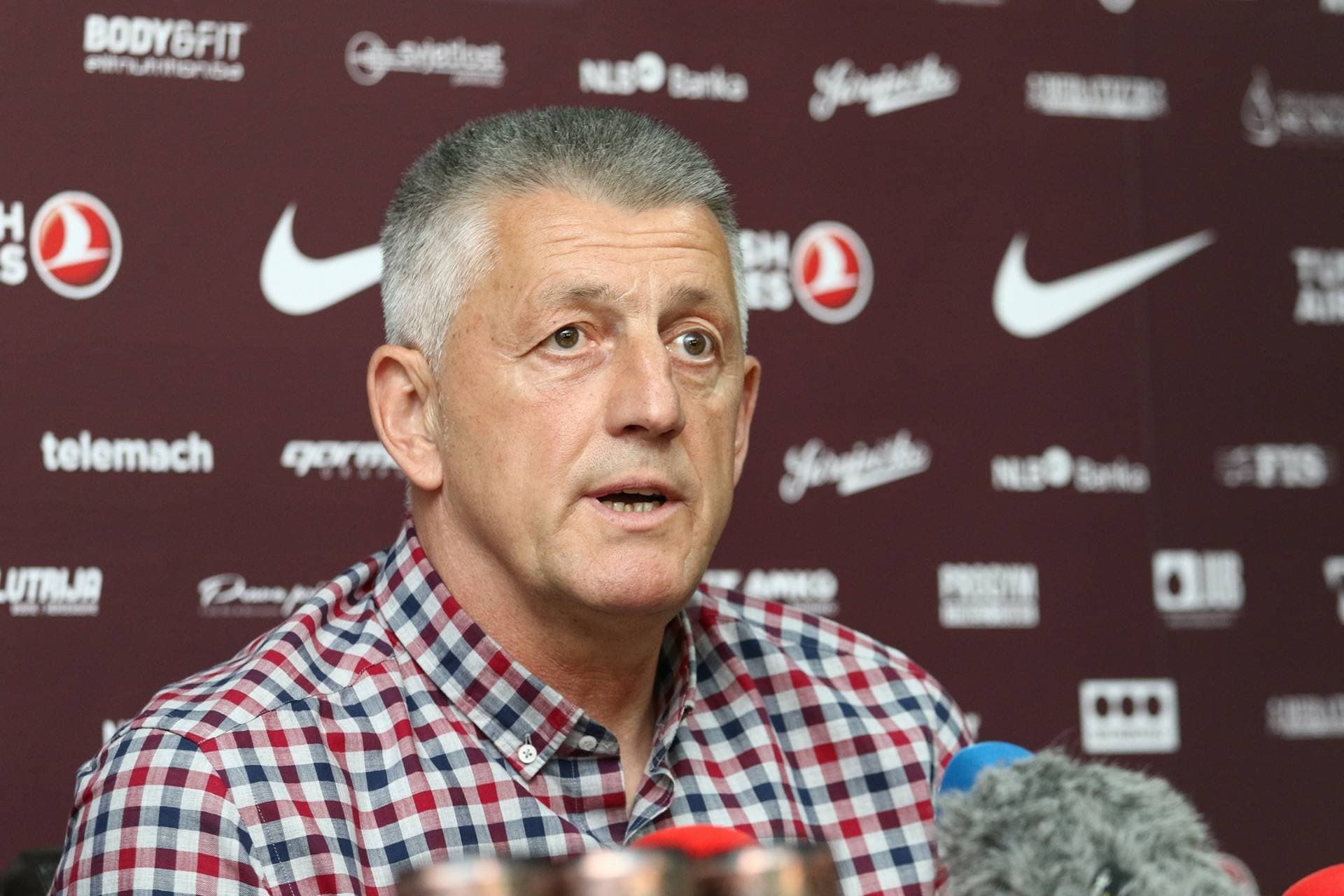 Musemić: Žao mi je što neće biti navijača