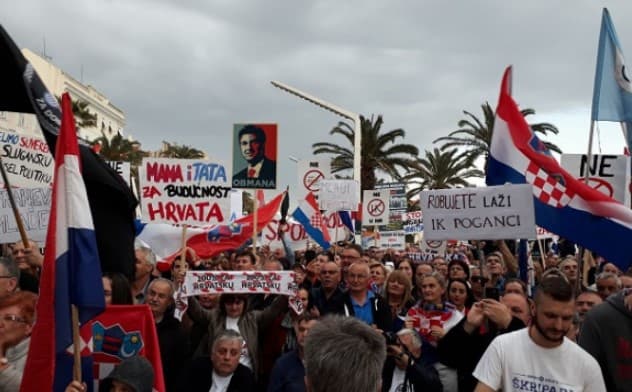 Organizatori tvrde 70.000, policija saopćila da je na protestima bilo samo 15.000 ljudi