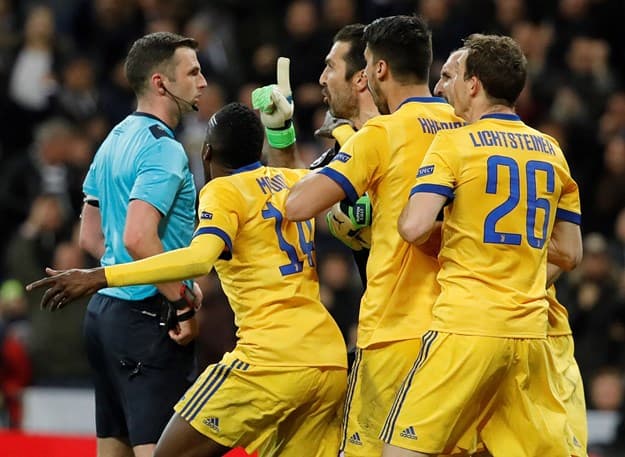Bufonu prijeti suspenzija u Seriji A