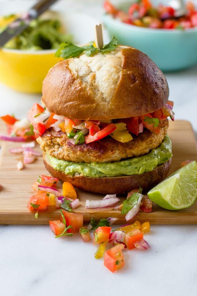 Nakon ovog recepta, nećete ići u fast food: Pileći burgeri