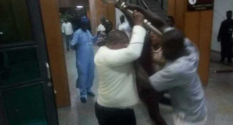 Prekinuta sjednica parlamenta u Nigeriji zbog ukradenog buzdovana