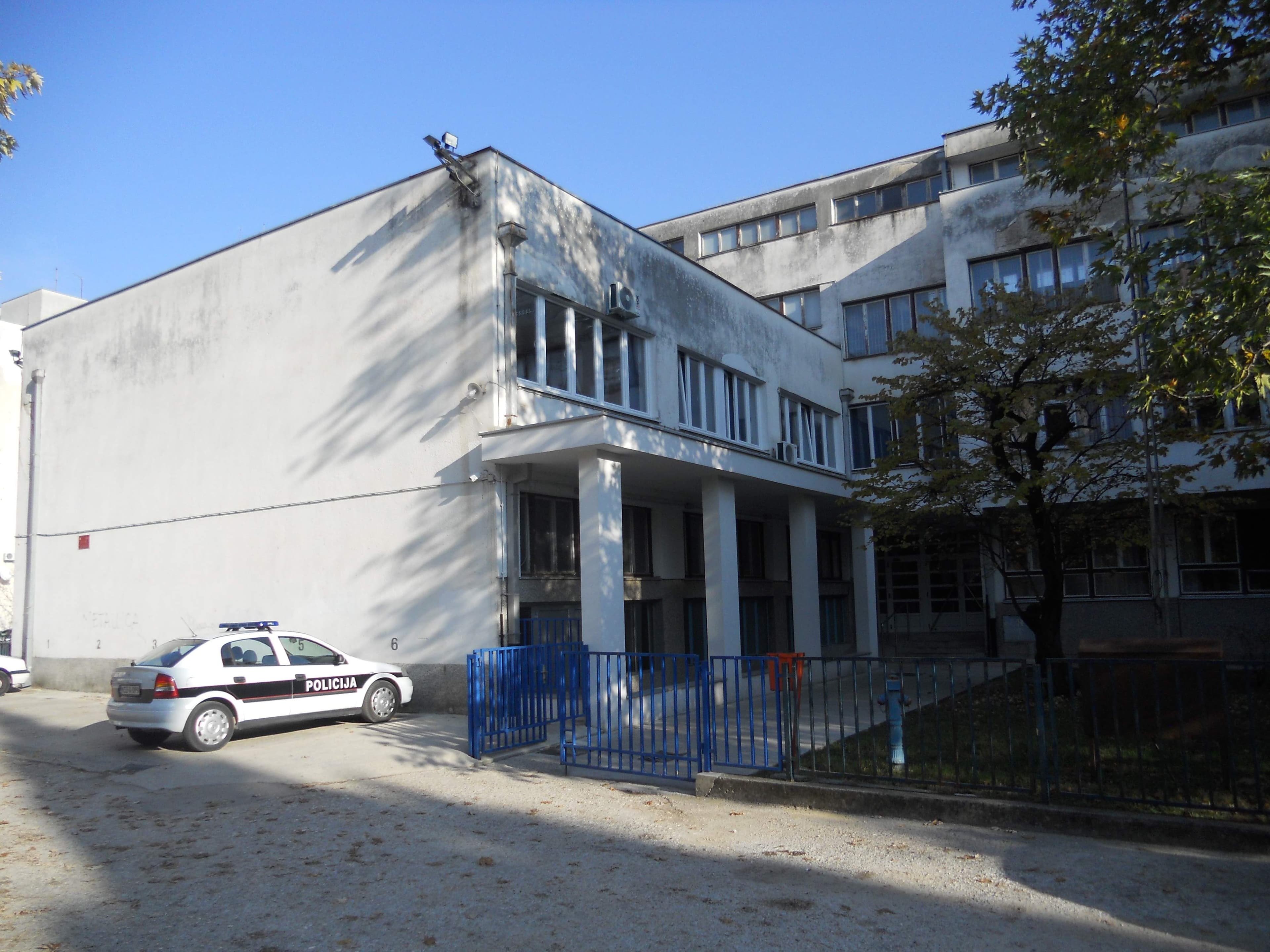 Policija na nogama zbog pisma o bandi djevojčica