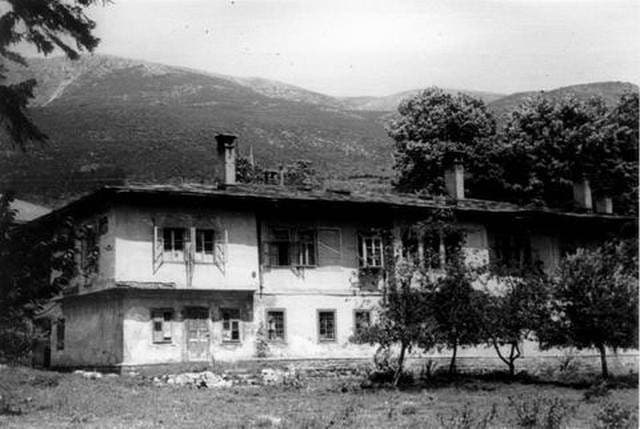 Dvije čaršije bile su podaleko pa veziri napraviše dvije sahat-kule