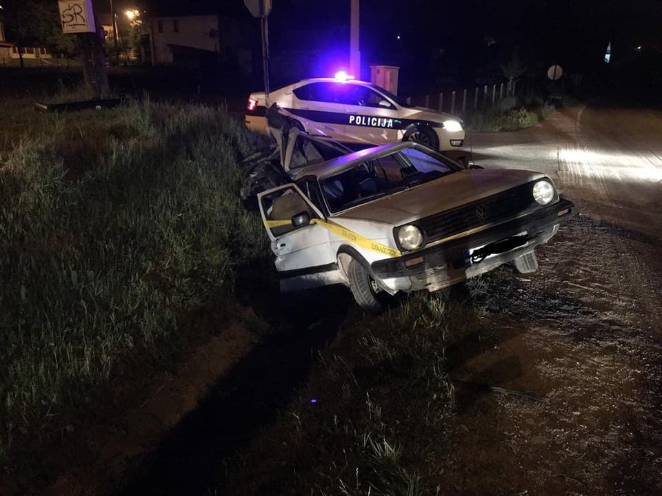 Saobraćajna nesreća: Tri osobe zadržane na liječenju na UKC-u Tuzla