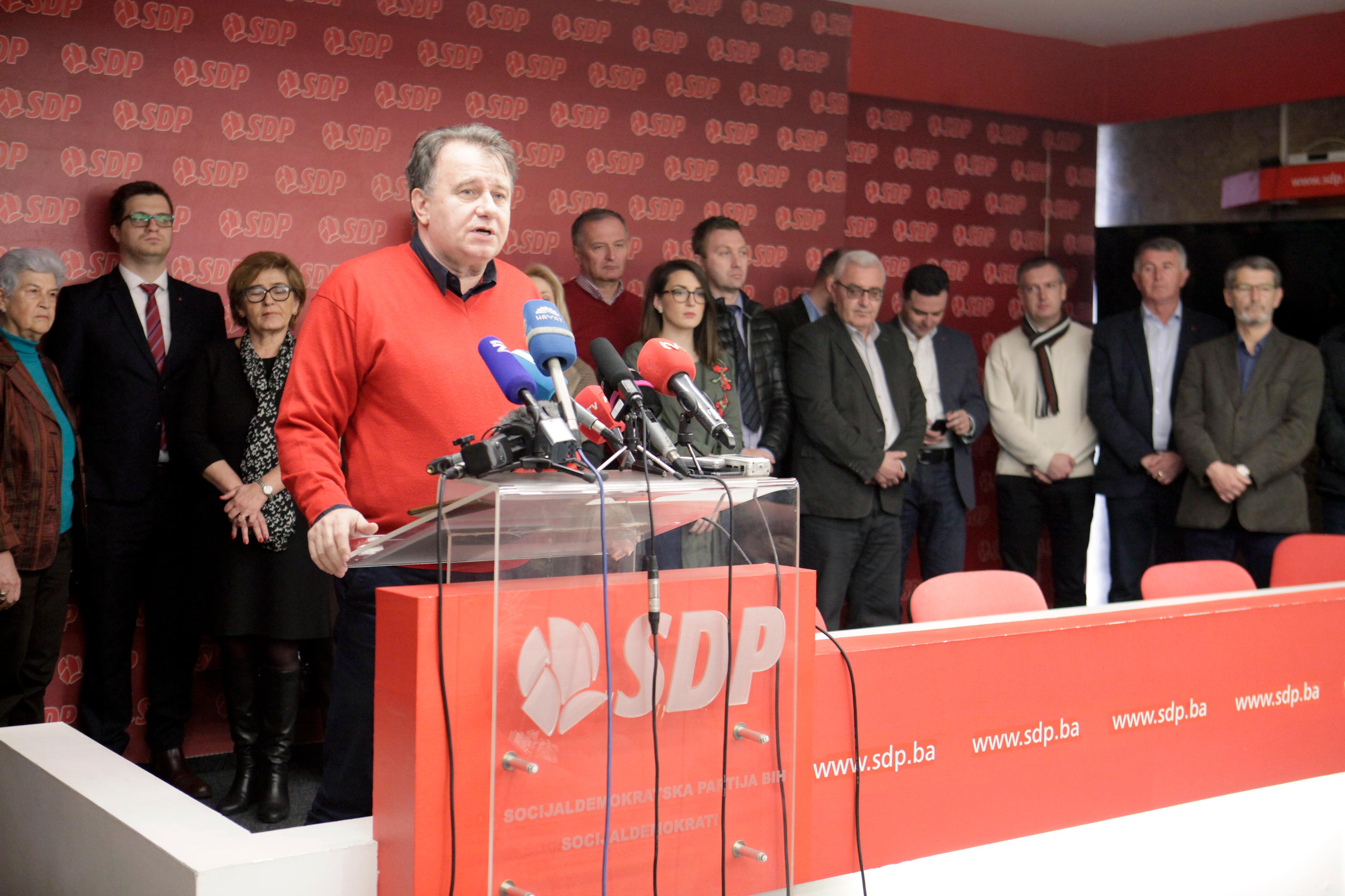 SDP BiH: Komšić svojim izjavama samo jača SDA