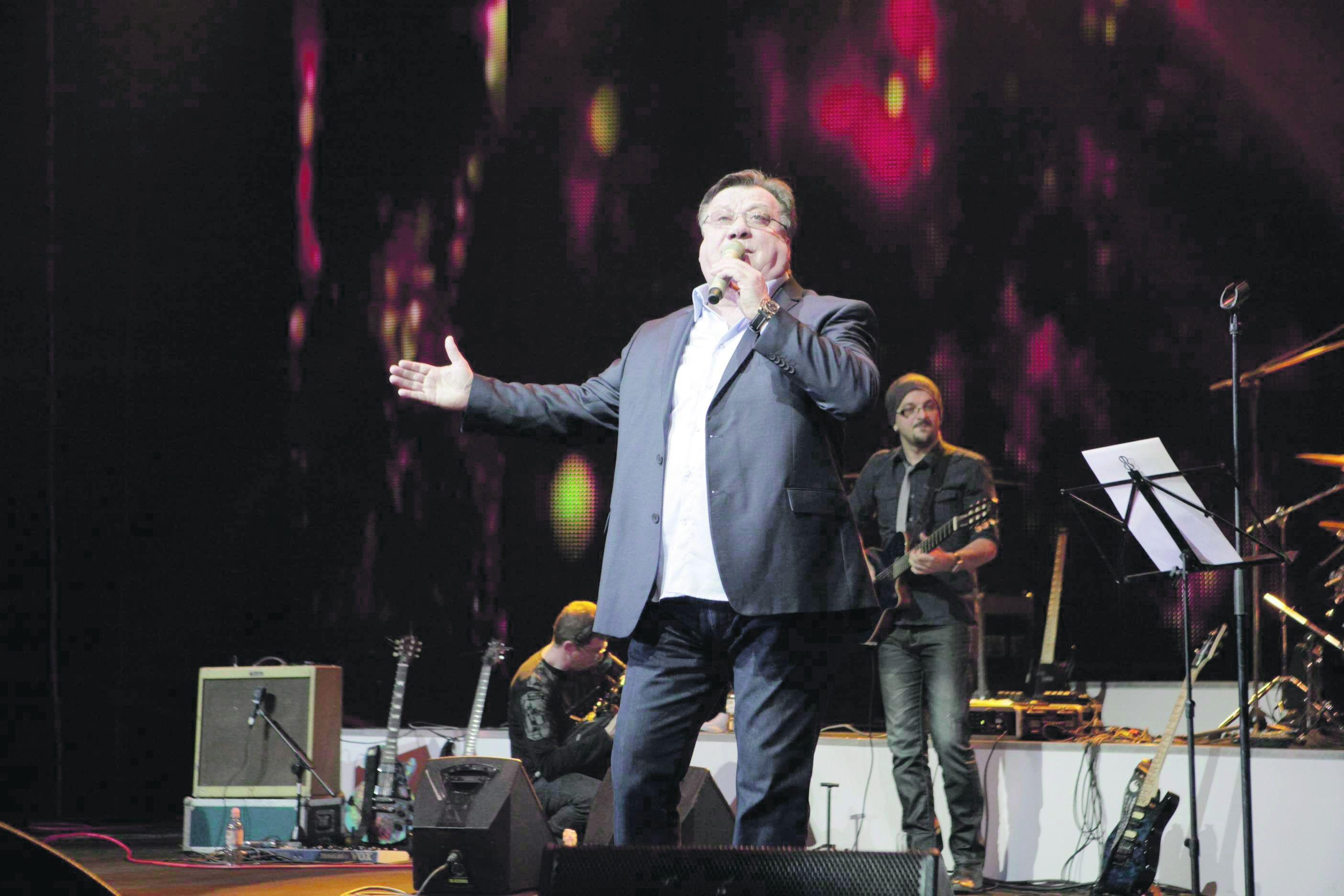 Halid Bešlić napravio pravi spektakl u Beogradu