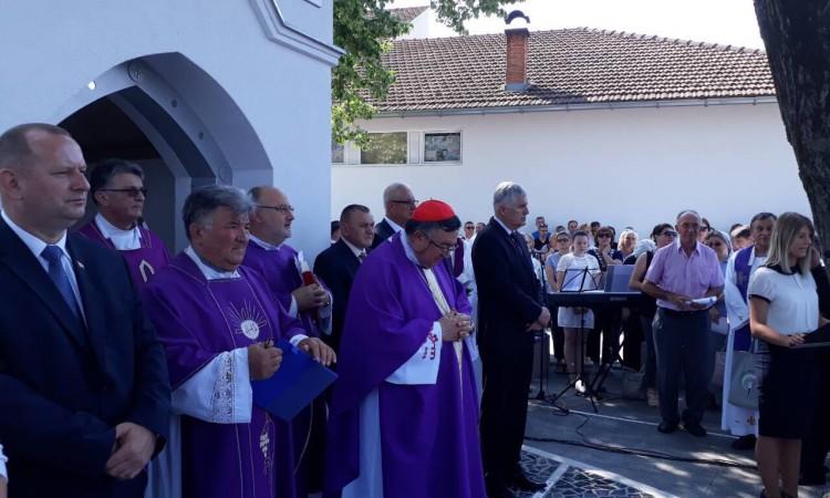 Čović prisustvovao obilježavanju Dana sjećanja 2018. u Odžaku